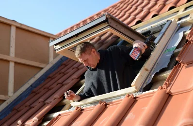 Pose de fenêtres de toit Velux à Émiéville